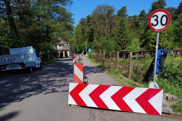 20 maja do 26 maja 2026 r. prowadzone będą prace remontowe na części chodnika przy ul. Zawadzkiego w Krupskim Młynie